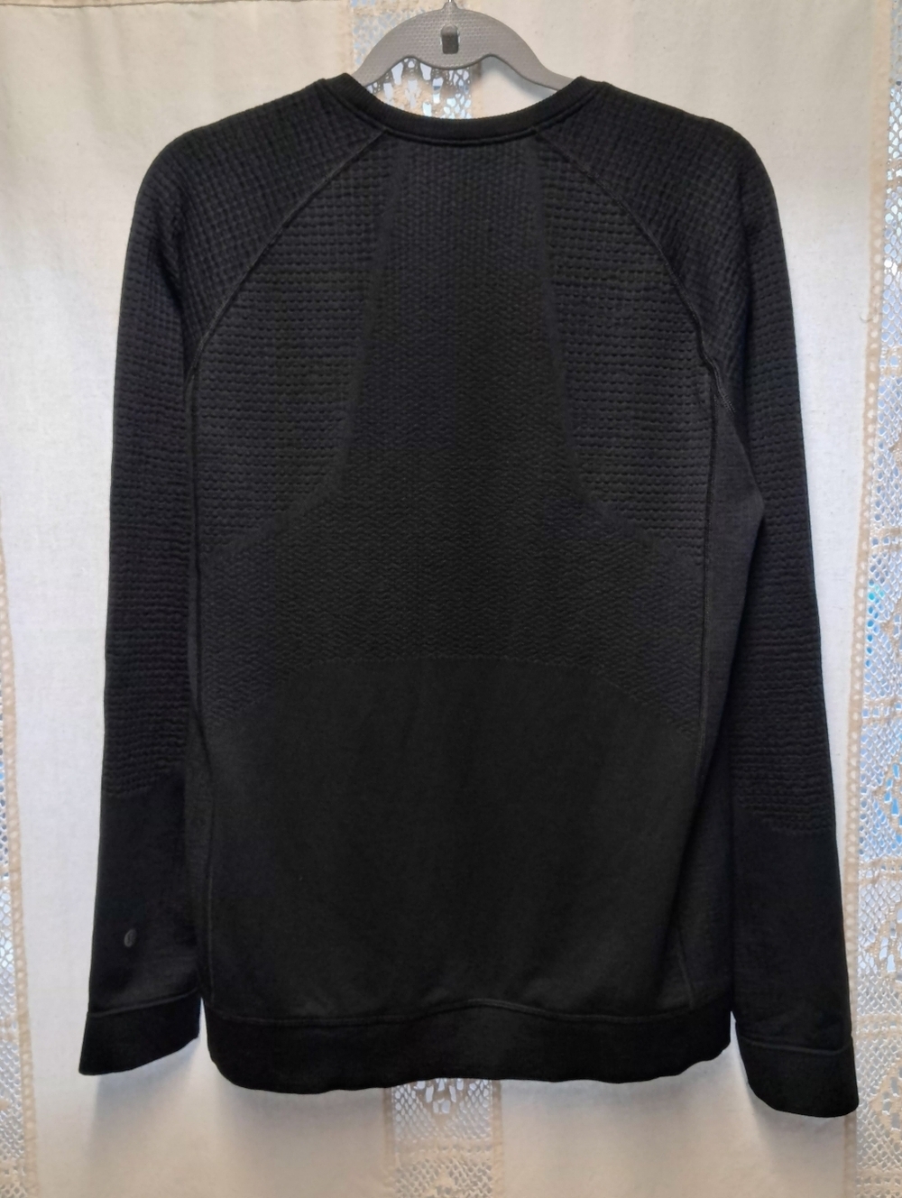 Lululemon Engineered Warmth Long Sleeve Crew - Picture 2 of 3